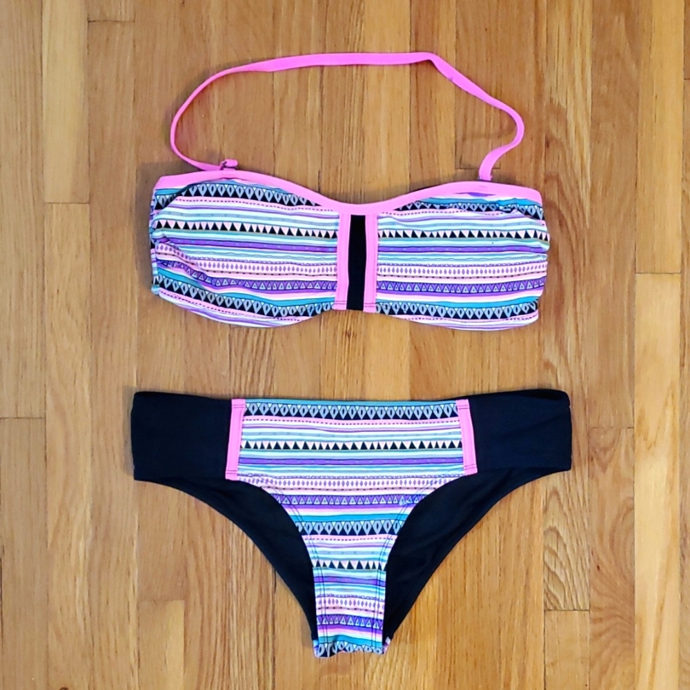 Patterned bikini
